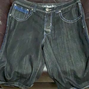 Avalanche jean shorts size 40